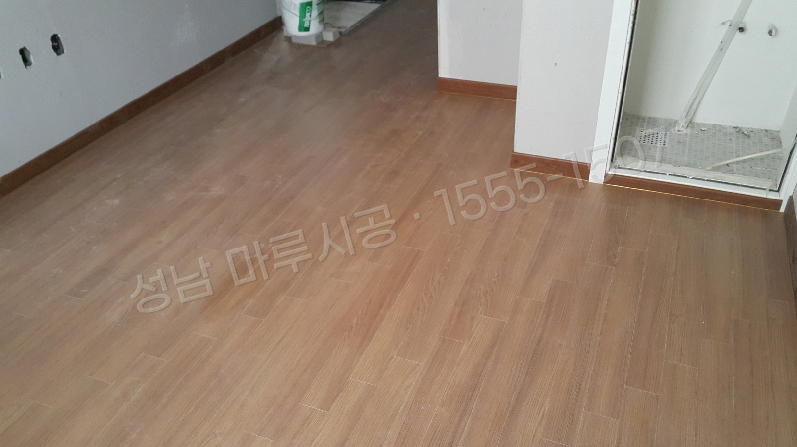 성남 수정구 신흥동 바닥공사 마루시공업체 강마루 한솔 울트라 티크5 아파트 시공 후